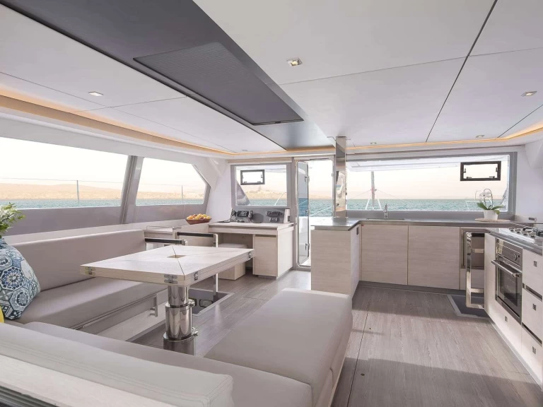 Vermietung Yacht Robertson and Caine mit Führerschein