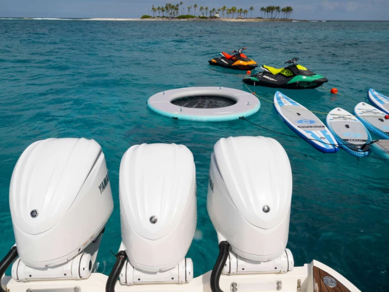 Vermietung Yacht Mangusta mit Führerschein