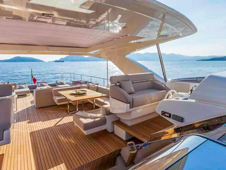 Bootsverleih Ferretti Morning Star Kumbor Samboat