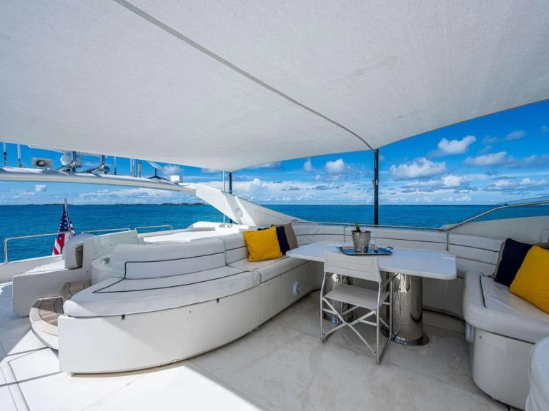 Vermietung Yacht Ferretti mit Führerschein