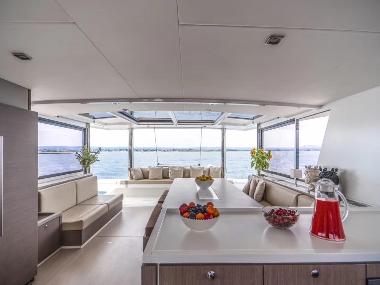 Katamaran mieten in Marina d'Arechi zum besten Preis