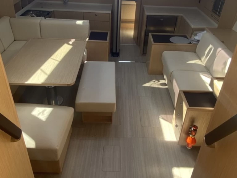 Boot mieten Lavrion günstig Bavaria C57 Style