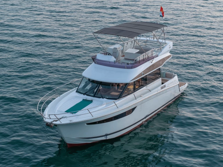 Jeanneau Velasco 43 Fly mieten Hạ Long