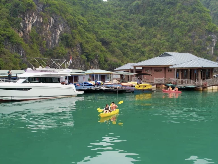YachtCharter in Hạ Long - Jeanneau Velasco 43 Fly auf SamBoat