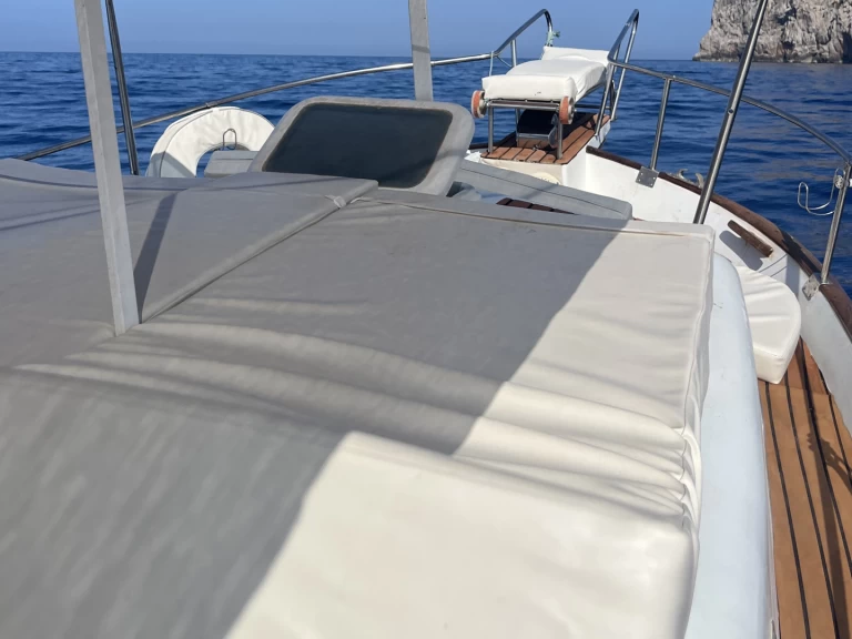 Motorboot mit oder ohne Skipper Majoni mieten in Palma de Mallorca