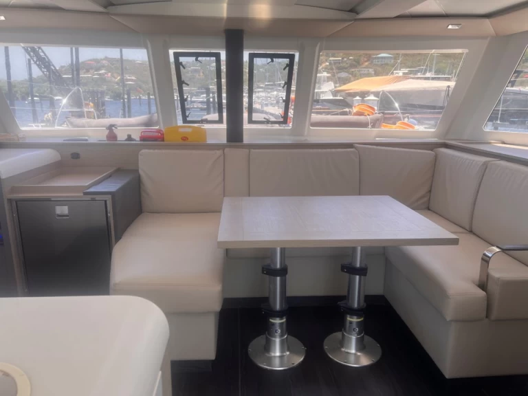 Katamaran mit oder ohne Skipper Fountaine Pajot mieten in Parham Town
