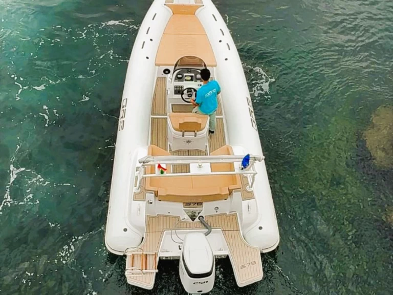Vermietung Schlauchboot Oromarine mit Führerschein