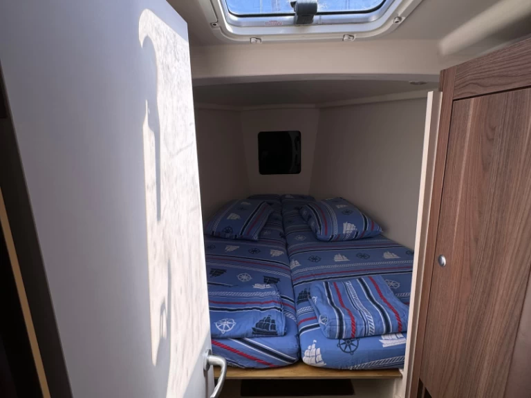 Dehler Varianta 44 mieten Castiglioncello