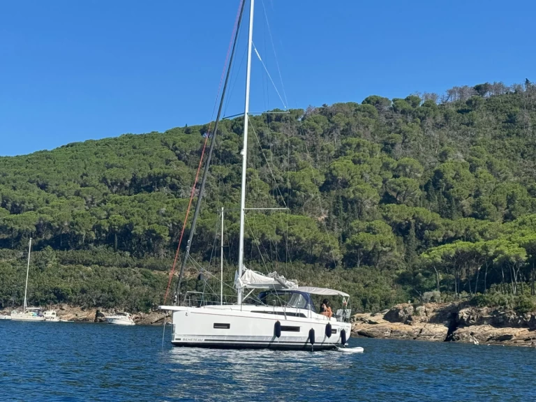Segelboot mit oder ohne Skipper Bénéteau mieten in San Vincenzo