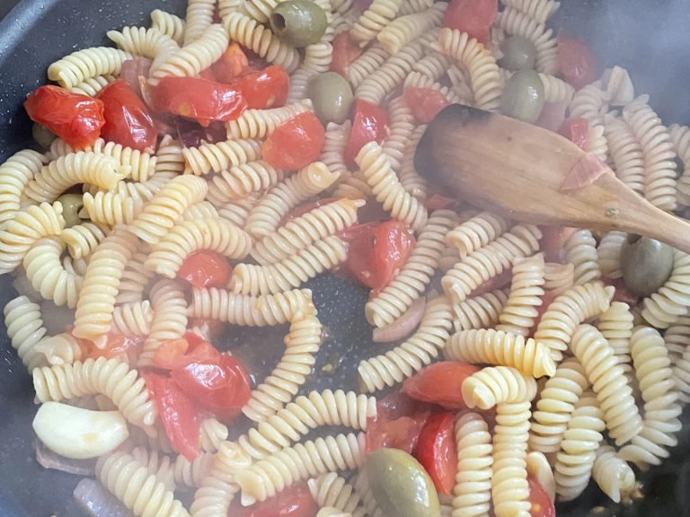 Ein Halberg-Rassy HR 42 mieten in Saint-Tropez