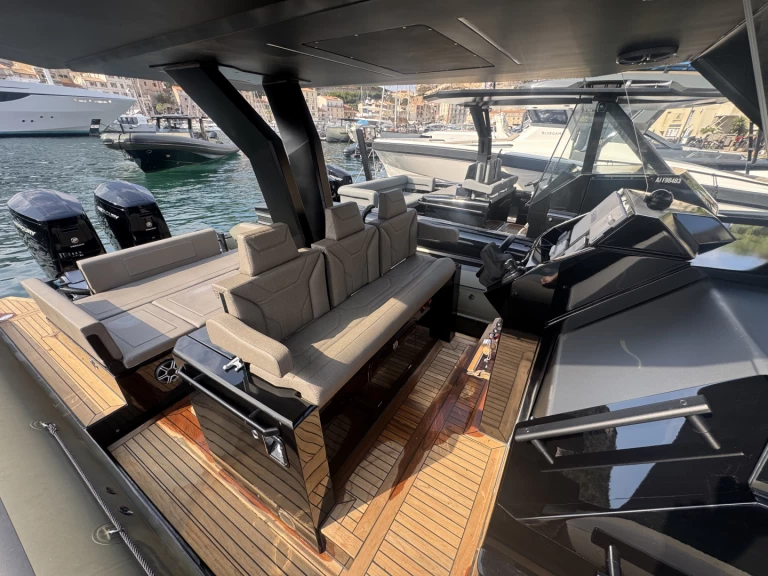 Schlauchboot mieten in Bonifacio Port - Sea Water Phantom 400