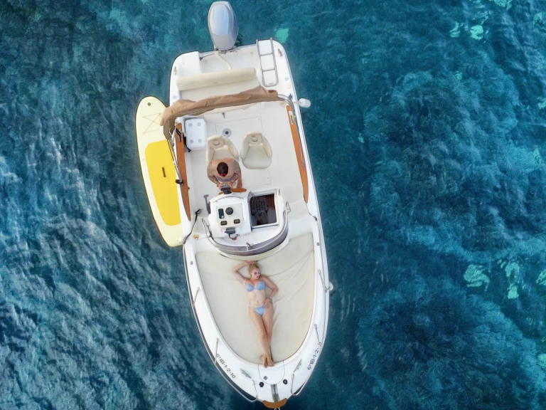 Motorboot mieten in Sant Antoni de Portmany zum besten Preis