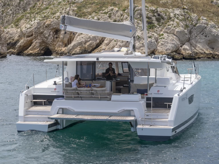 Katamaran mieten in Marseille - Fountaine Pajot Astrea 42