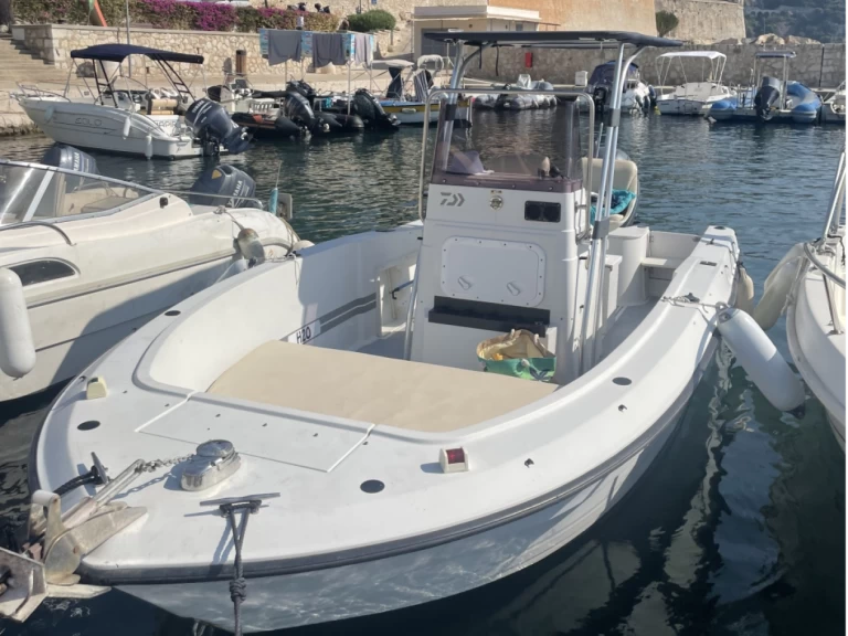 Motorboot mit oder ohne Skipper Four Winns mieten in Mandelieu-la-Napoule