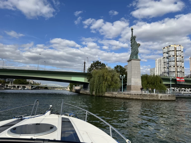 YachtCharter in Paris - Parker 720 Adventure auf SamBoat