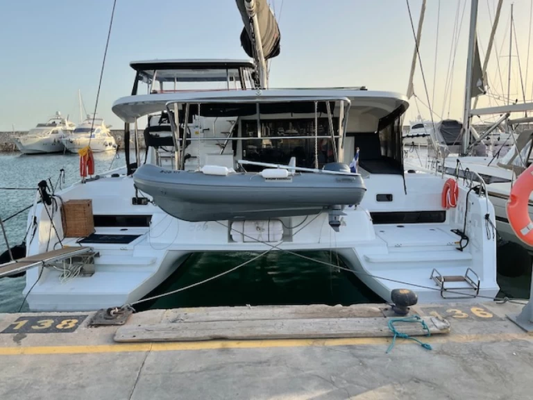 Ein Lagoon Lagoon 42 mieten in Álimos