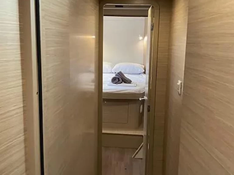 Ein Lagoon Lagoon 42 mieten in Álimos