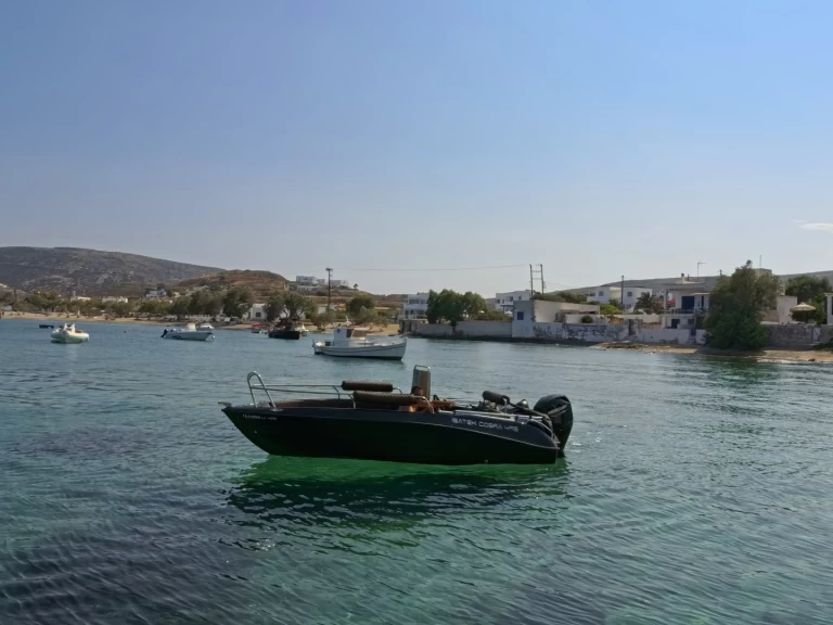 Ein Isatek Cobra 495 mieten in Mílos