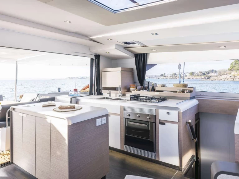Vermietung Yacht Fountaine Pajot mit Führerschein