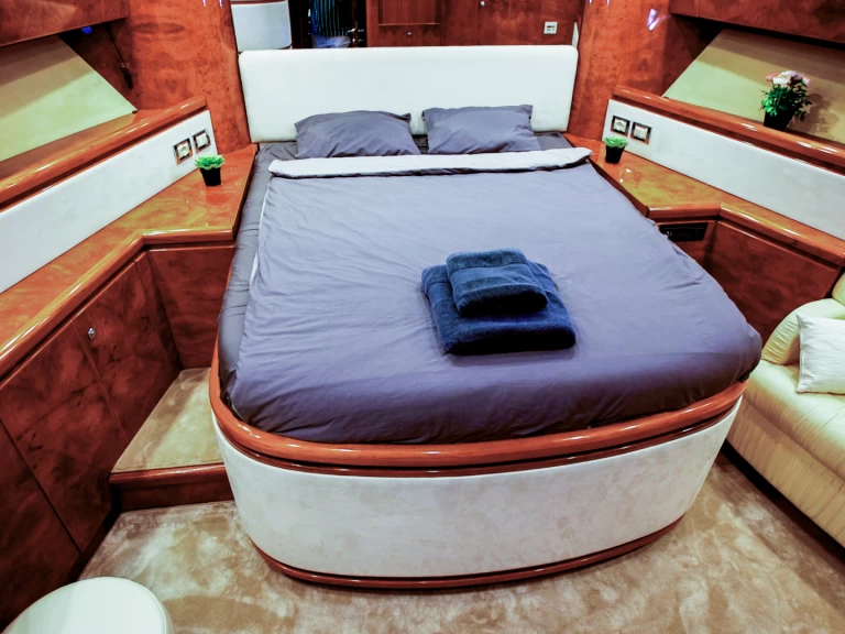 Bootsverleih Monte Fino Monte Fino 70 Castellammare di Stabia Samboat