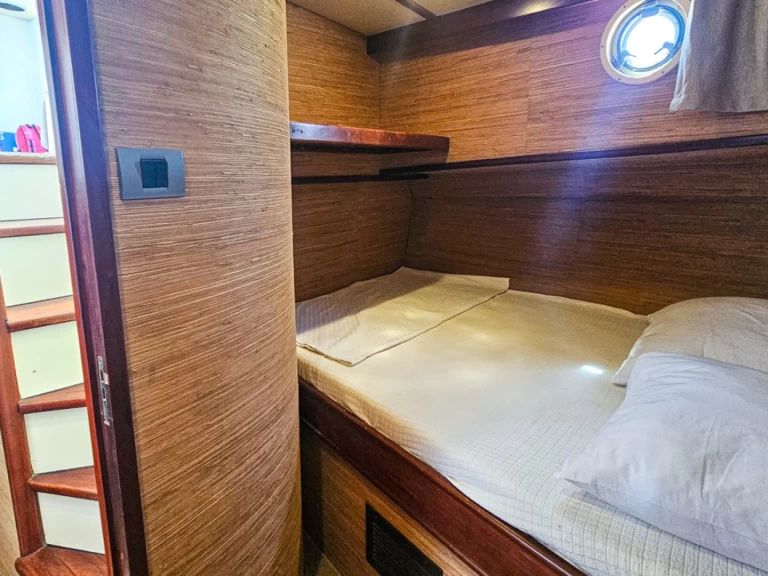 Vermietung Motorboot  mit Führerschein