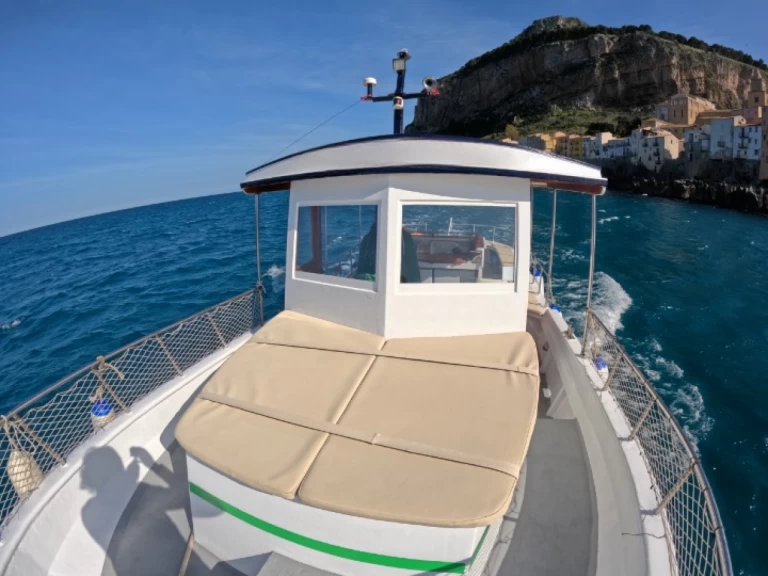 Custom Barca a motore  mieten Cefalù