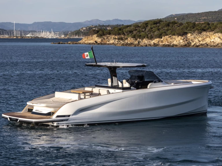 Vermietung Motorboot Solaris mit Führerschein