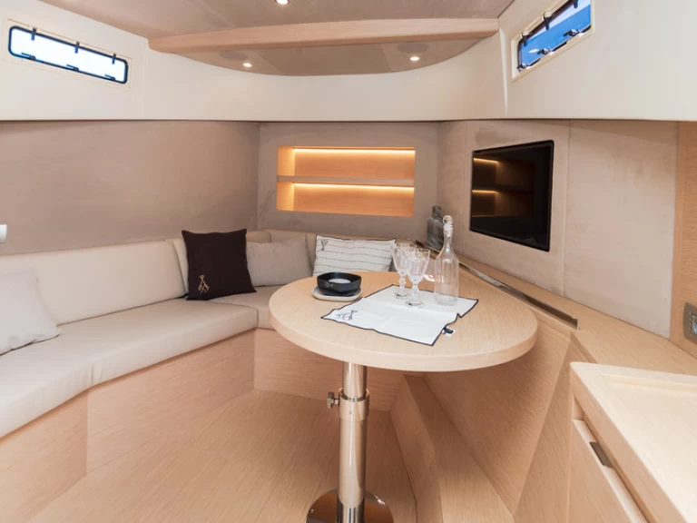 YachtCharter in Golfe-Juan - Solaris Solaris 44 auf SamBoat