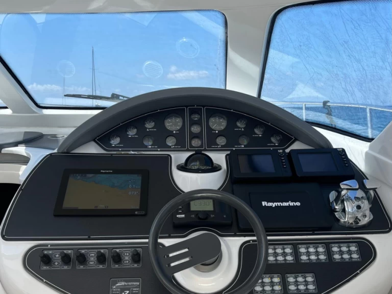 Motorboot mieten in Neapel zum besten Preis