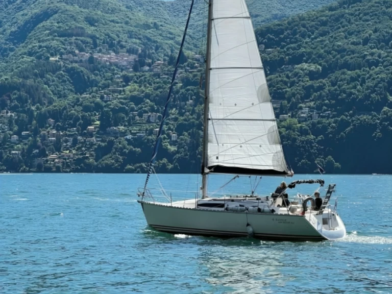 Ein Jeanneau Sun Odyssey 34.2 mieten in Como (City)