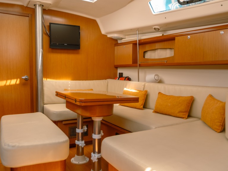 Ein Bénéteau Oceanis 40 mieten in Fethiye