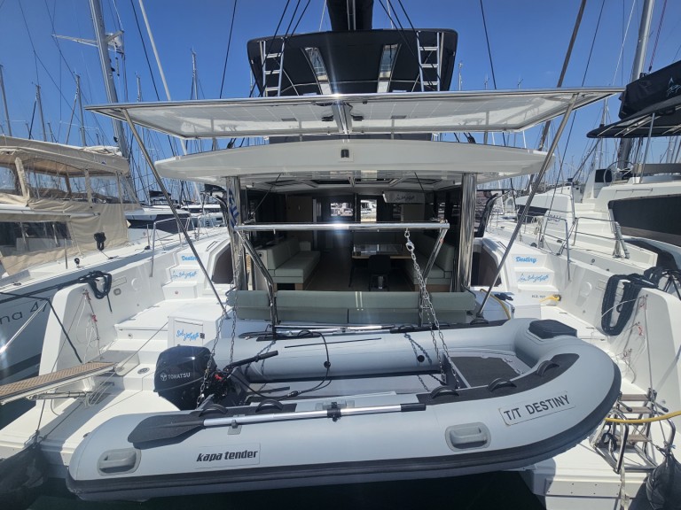 Katamaran mit oder ohne Skipper Bali mieten in Álimos