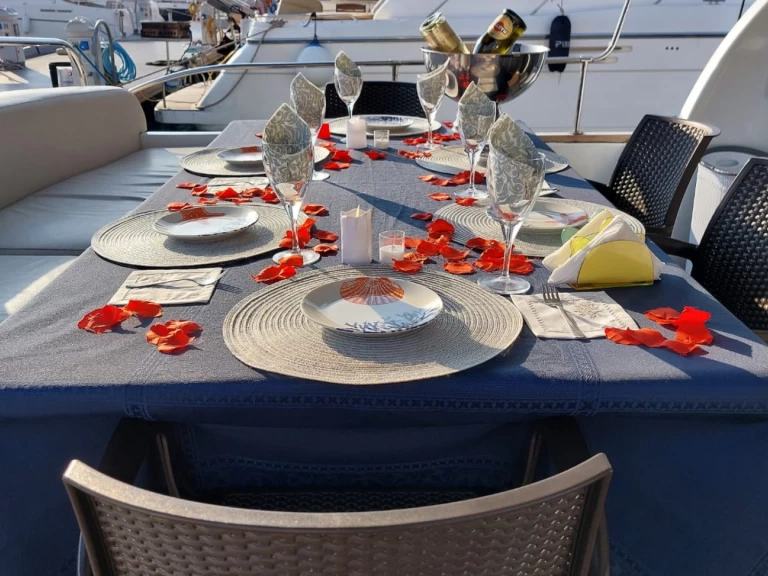 Bootsverleih Princess Princess 20 M Antalya (City) Samboat