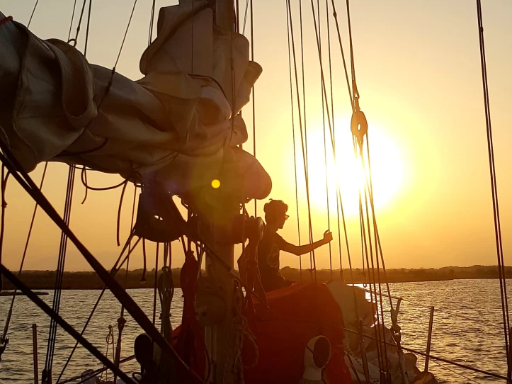 Segelboot mieten in Badia de Roses - Aluminium AG4MC Consolation 37