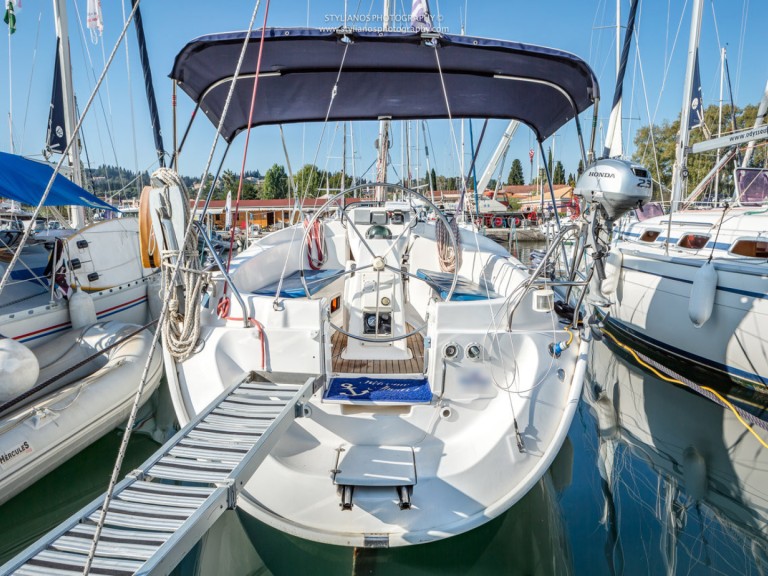 Segelboot mit oder ohne Skipper Bavaria mieten in Gouviá