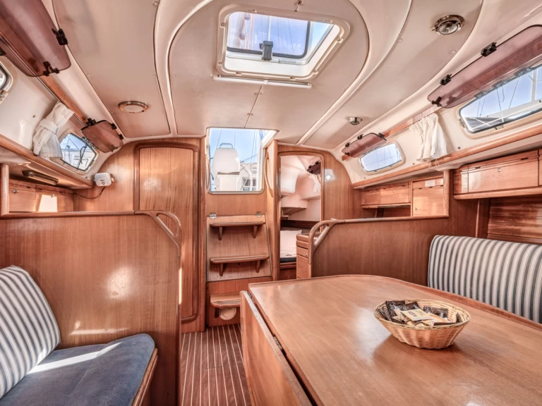 Segelboot mit oder ohne Skipper Bavaria mieten in Gouviá