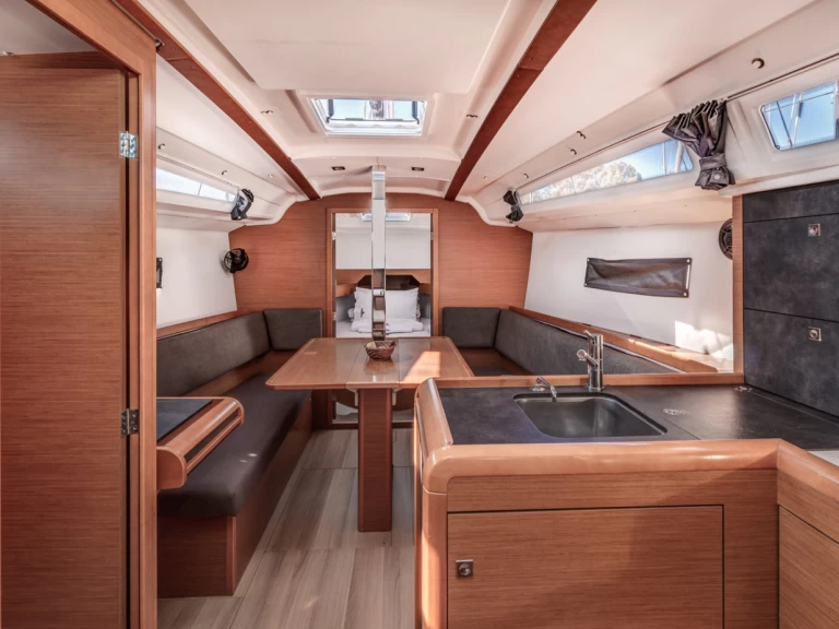 Boot mieten Gouviá günstig Sun Odyssey 349