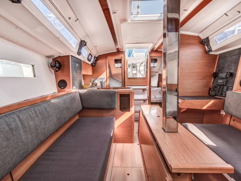 YachtCharter in Gouviá - Jeanneau Sun Odyssey 349 auf SamBoat