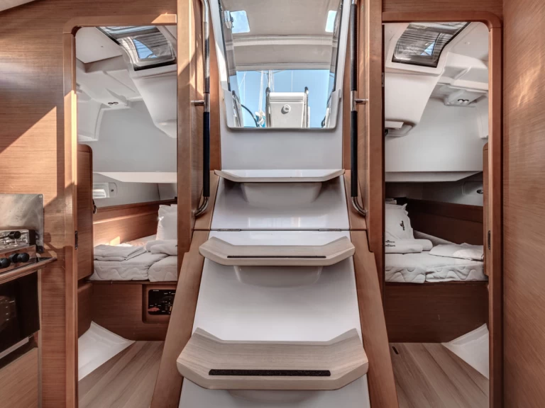 YachtCharter in Gouviá - Jeanneau Sun Odyssey 419 auf SamBoat