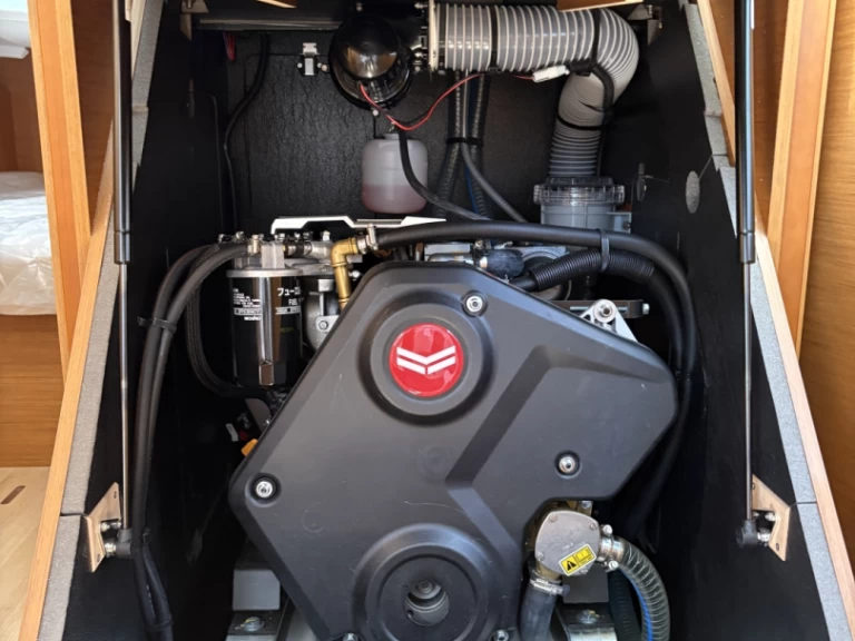 Jeanneau Sun Odyssey 380 mieten Porto di Salerno