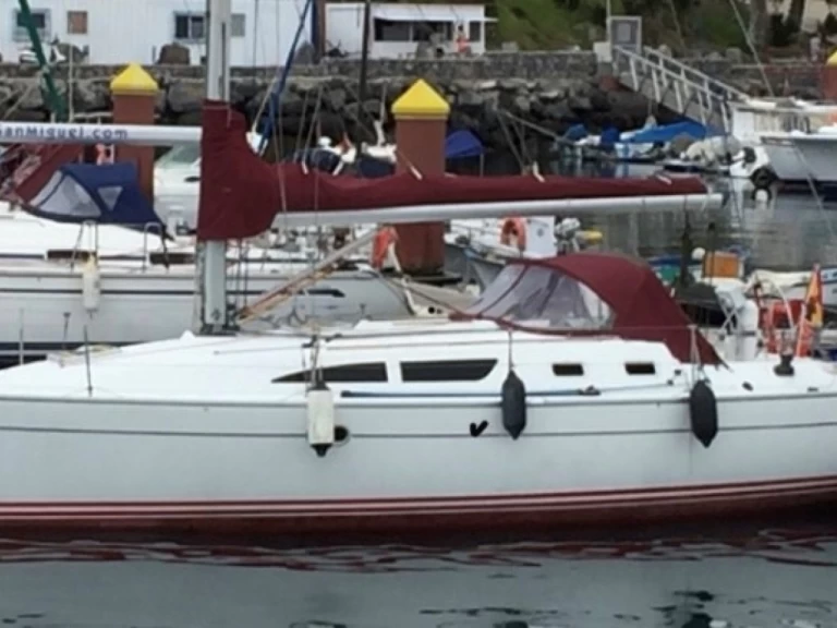 Ein Jeanneau Sun Fast 37 mieten in San Miguel De Abona