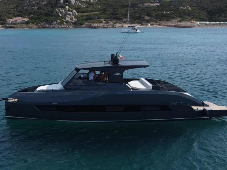 Motorboot mit oder ohne Skipper mandayacht mieten in Poltu Quatu