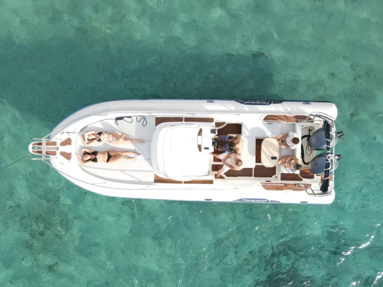 Schlauchboot mieten in Porto-Vecchio - Capelli Tempest 900 WA