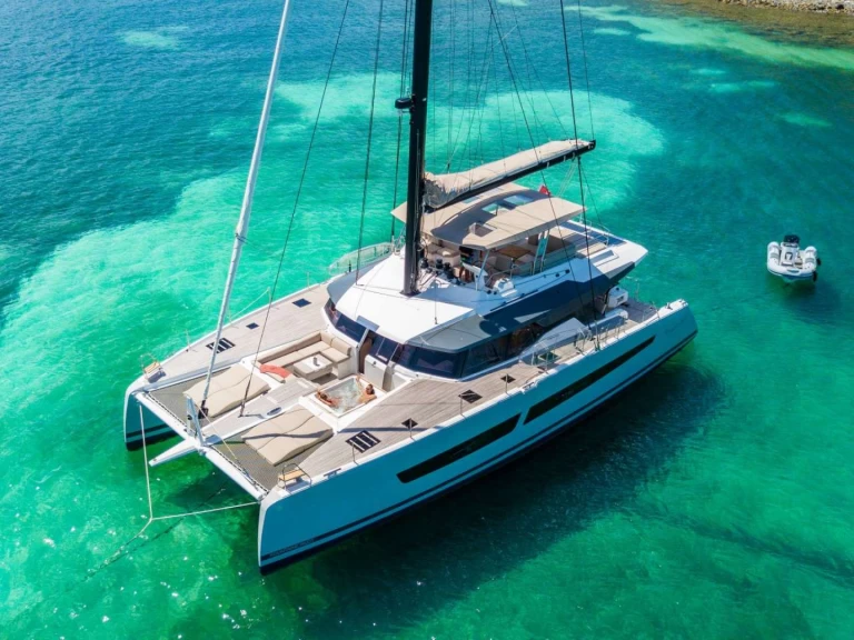 Vermietung Yacht Fountaine Pajot mit Führerschein