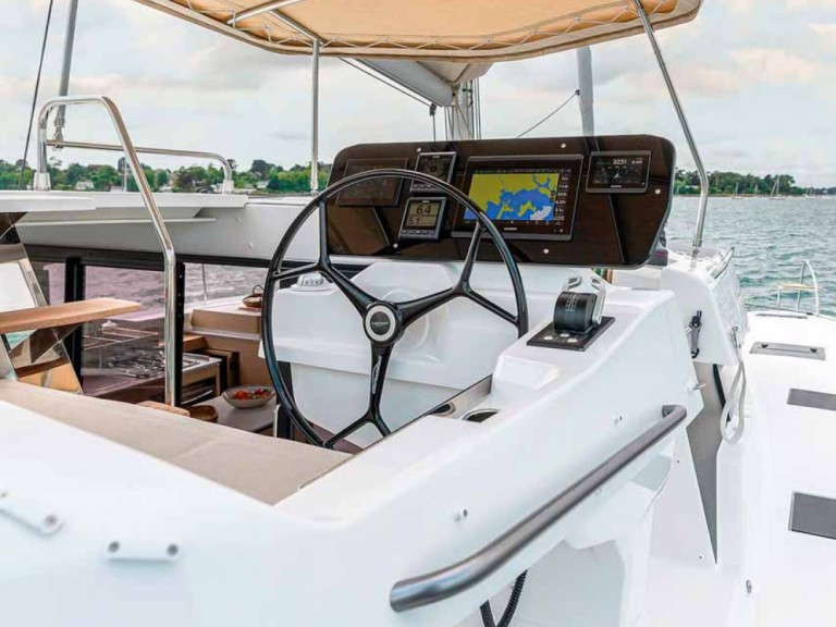 Ein Fountaine Pajot Fountaine Pajot FP 41 Quatuor 4 mieten in Trogir