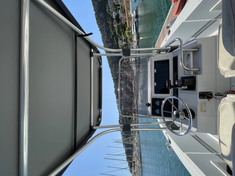 Ein Four Winns Quest 207 mieten in Mandelieu-la-Napoule