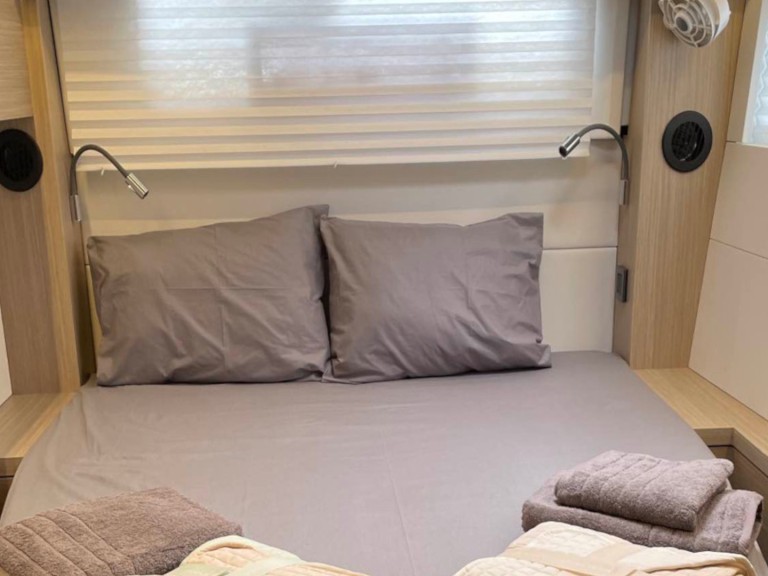 Ein Lagoon Lagoon 51 mieten in Álimos