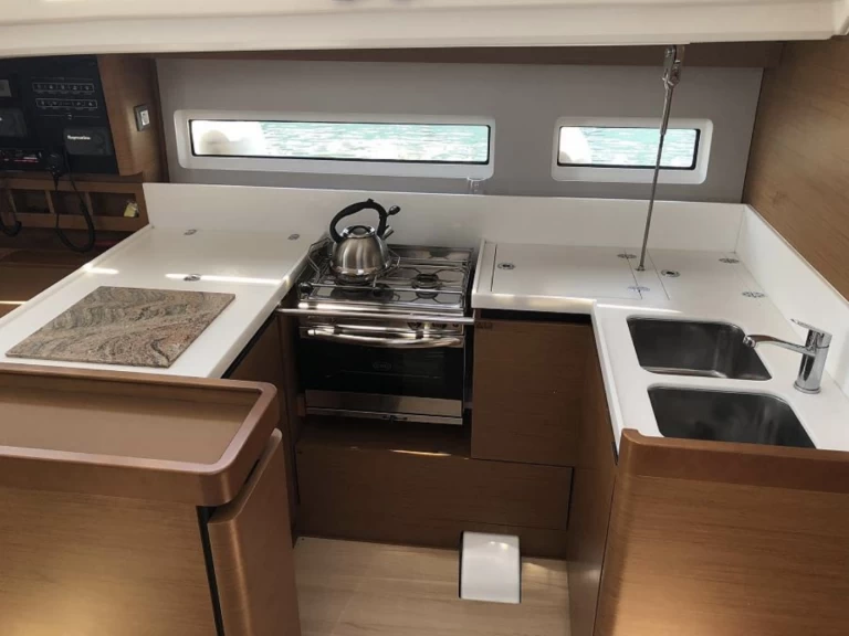 YachtCharter in Lefkáda - Jeanneau Sun Odyssey 440 auf SamBoat
