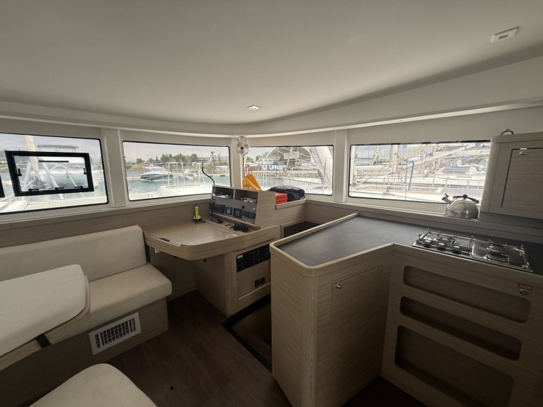 Bootsverleih Lagoon Lagoon 42 Gouviá Samboat