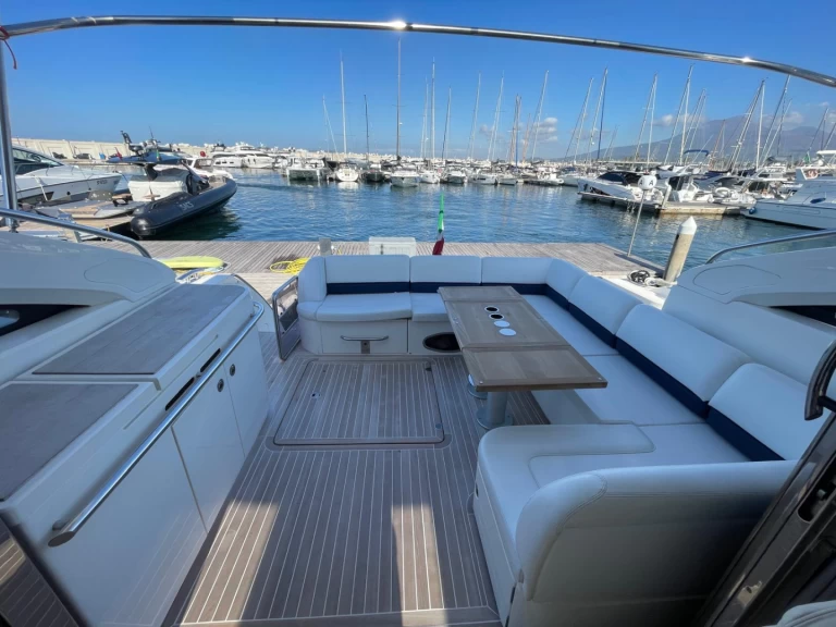 YachtCharter in Neapel - Princess V 52 auf SamBoat